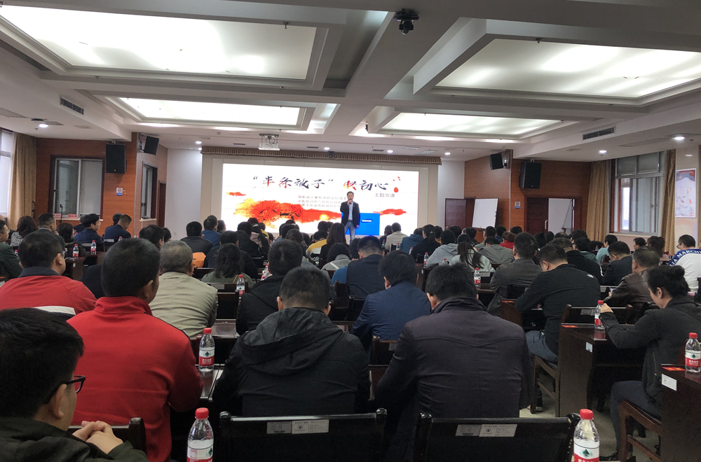 聯學聯創，半床棉被