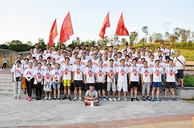 恒力長跑隊決戰松雅湖，再創佳績